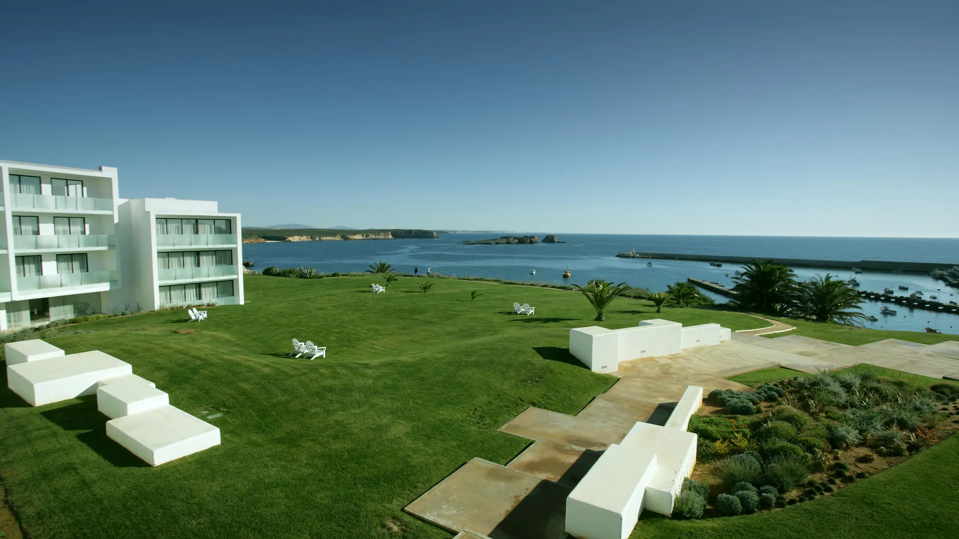 Memmo Baleeira - Design Hotels Sagres