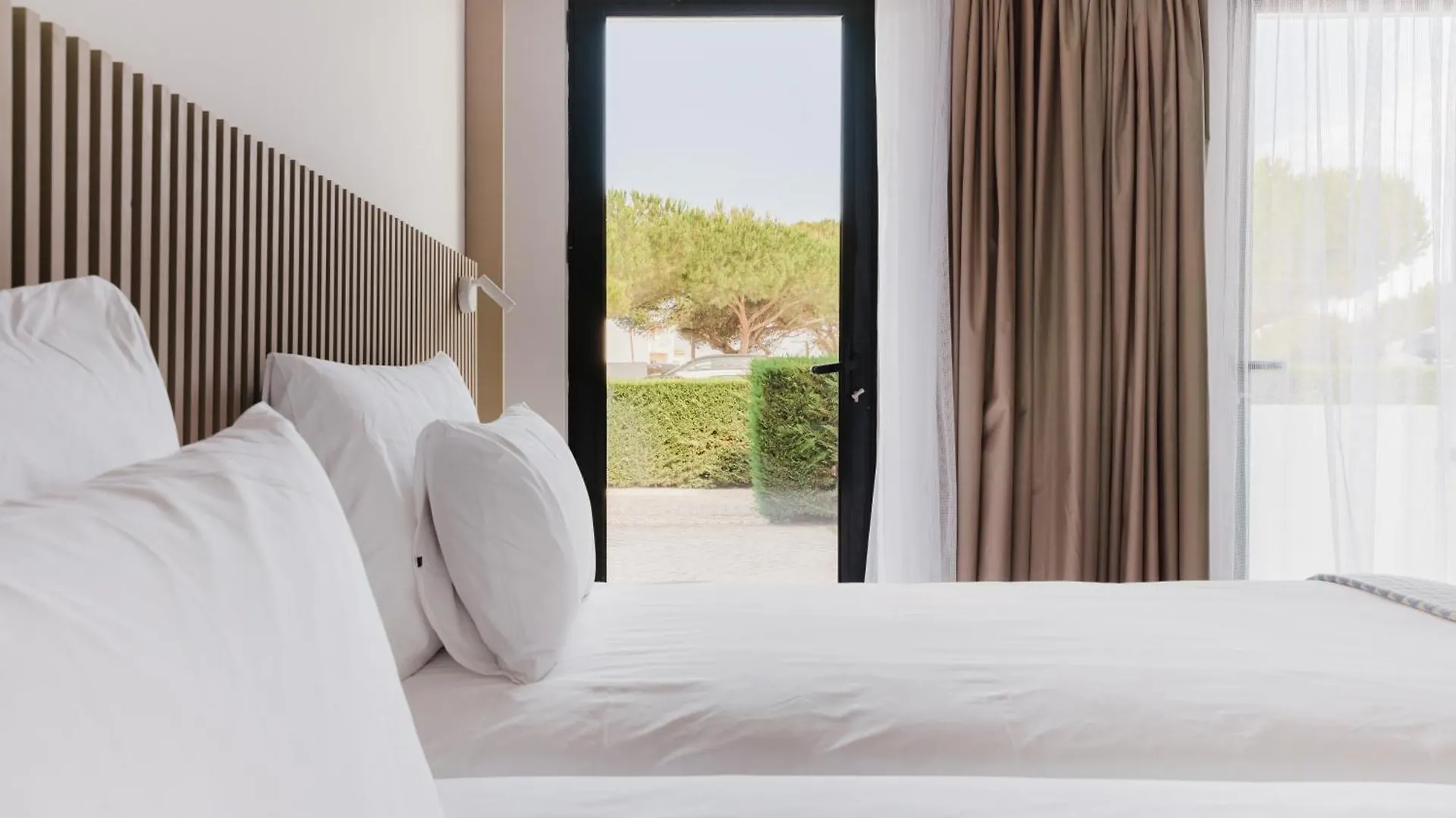 Memmo Baleeira - Design Hotels Sagres Portugal